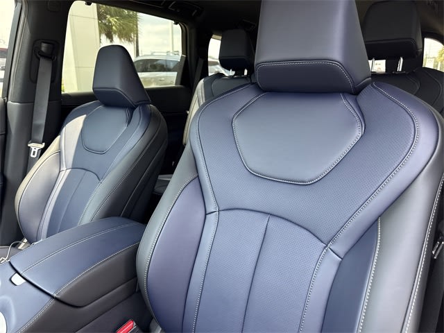 Thumbnail: 2026 INFINITI QX60 - 11