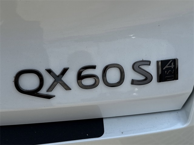 Thumbnail: 2026 INFINITI QX60 - 7