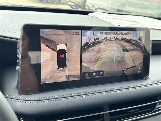 Thumbnail: 2026 INFINITI QX60 - 26