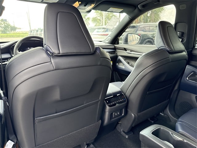 Thumbnail: 2026 INFINITI QX60 - 22