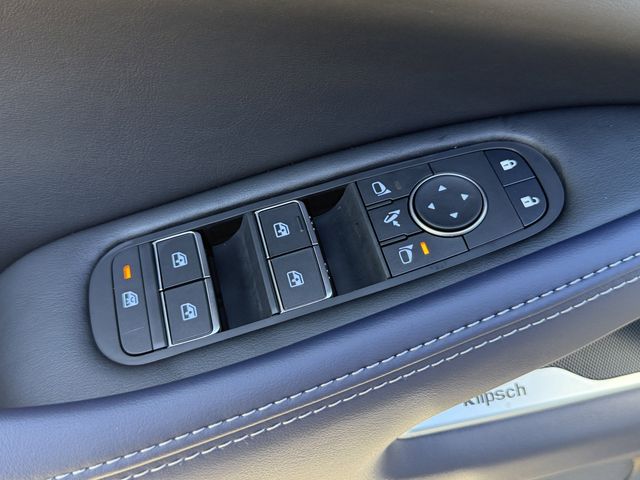 Thumbnail: 2026 INFINITI QX60 - 19
