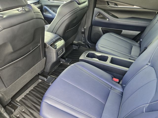 Thumbnail: 2026 INFINITI QX60 - 17