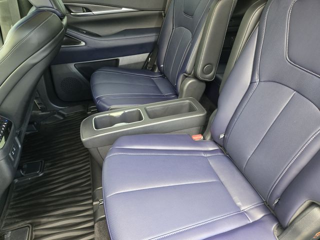 Thumbnail: 2026 INFINITI QX60 - 19