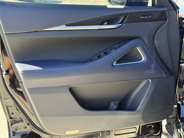 Thumbnail: 2026 INFINITI QX60 - 19