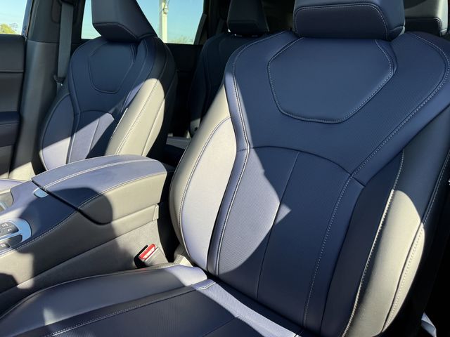 Thumbnail: 2026 INFINITI QX60 - 10
