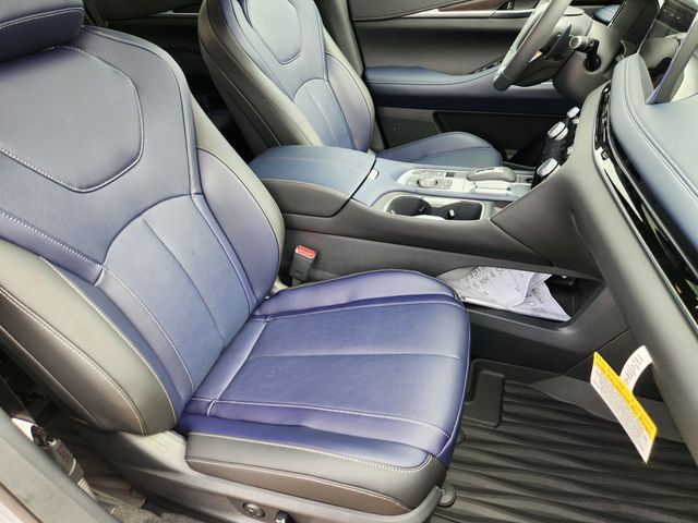 Thumbnail: 2026 INFINITI QX60 - 12