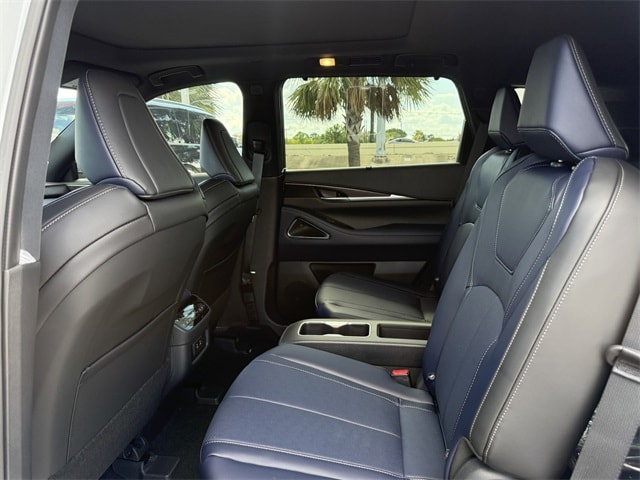 Thumbnail: 2026 INFINITI QX60 - 12