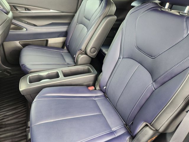 Thumbnail: 2026 INFINITI QX60 - 19