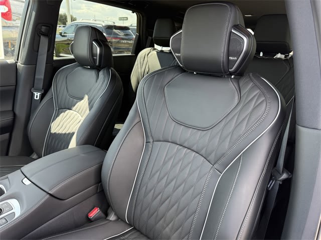 Thumbnail: 2026 INFINITI QX60 - 9