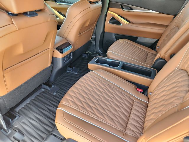 Thumbnail: 2026 INFINITI QX60 - 17