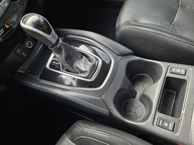 Thumbnail: 2017 Nissan Rogue - 15