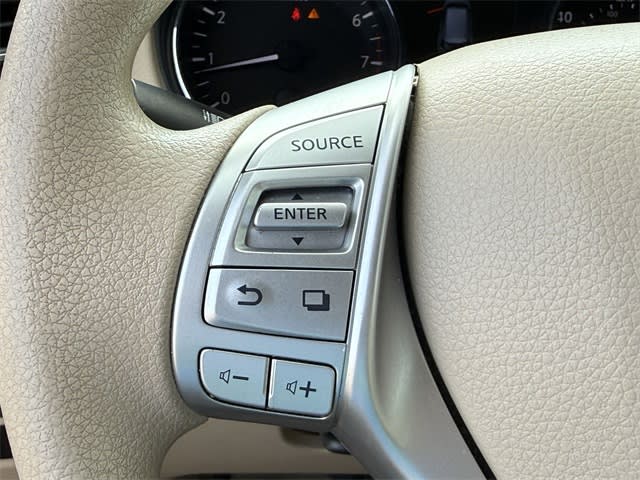 Thumbnail: 2014 Nissan Rogue - 22