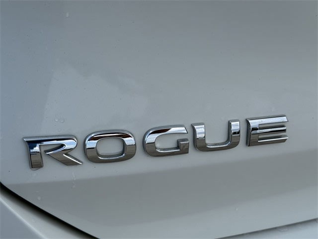Thumbnail: 2014 Nissan Rogue - 7