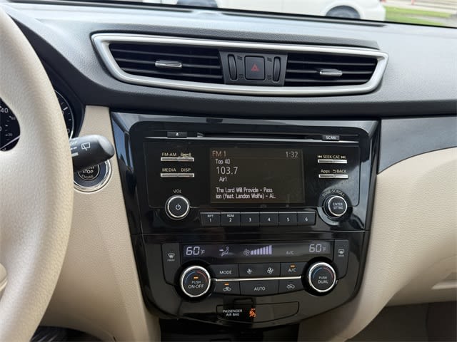 Thumbnail: 2014 Nissan Rogue - 15