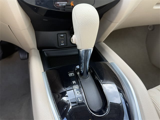 Thumbnail: 2014 Nissan Rogue - 16