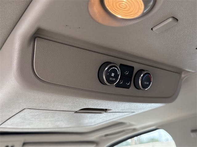 Thumbnail: 2015 Nissan Armada - 22