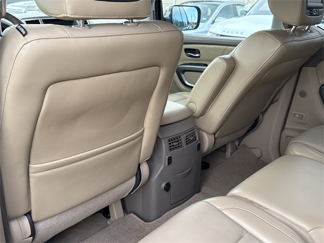 Thumbnail: 2015 Nissan Armada - 19