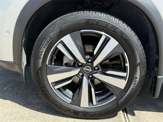 Thumbnail: 2023 Nissan Rogue - 8