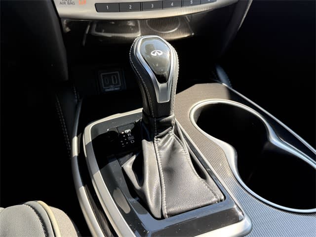 Thumbnail: 2019 INFINITI QX60 - 16