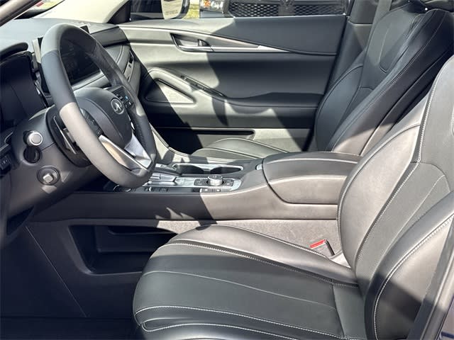 Thumbnail: 2023 INFINITI QX60 - 10