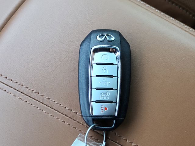 Thumbnail: 2023 INFINITI QX60 - 18