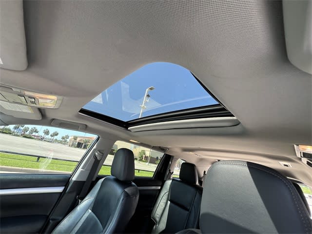 2014 Toyota Highlander XLE 27