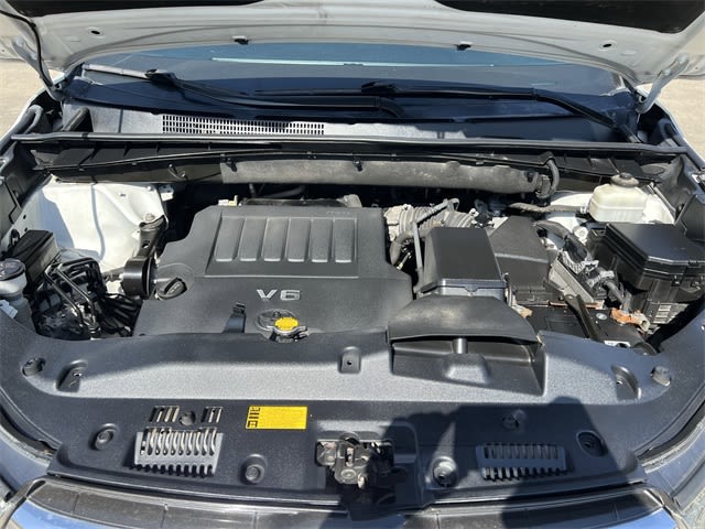2014 Toyota Highlander XLE 9