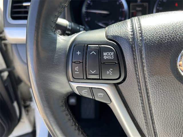2014 Toyota Highlander XLE 21