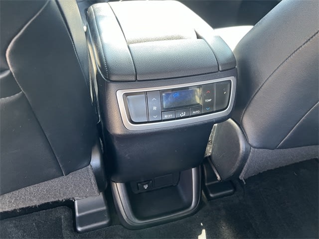 2014 Toyota Highlander XLE 25