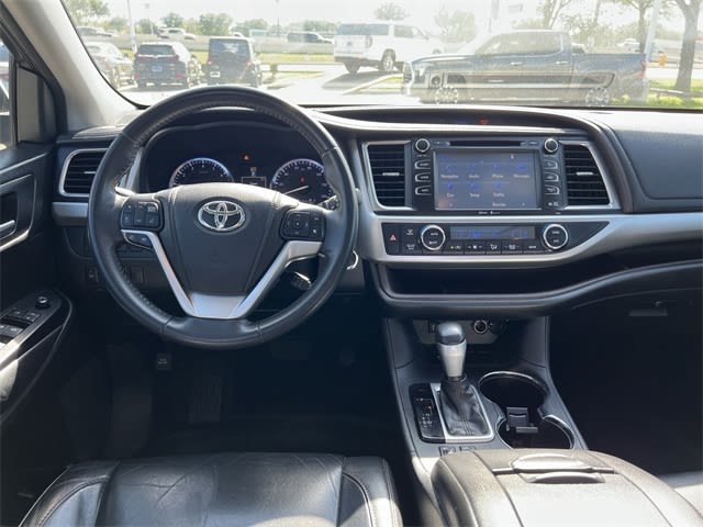 2014 Toyota Highlander XLE 2