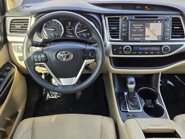 Thumbnail: 2016 Toyota Highlander - 10
