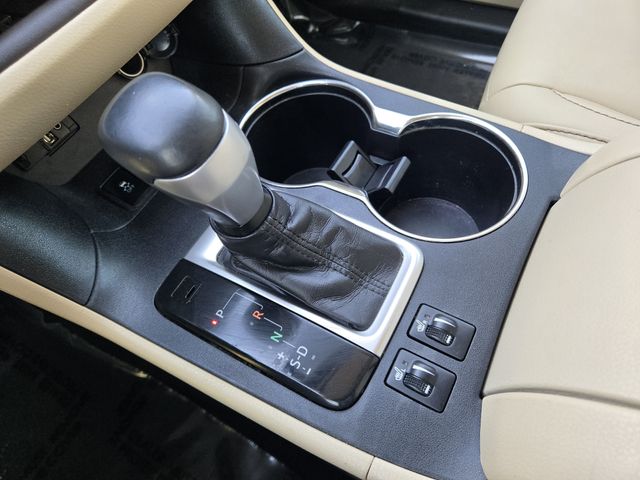 Thumbnail: 2016 Toyota Highlander - 15