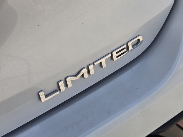 Thumbnail: 2023 Toyota Highlander - 7