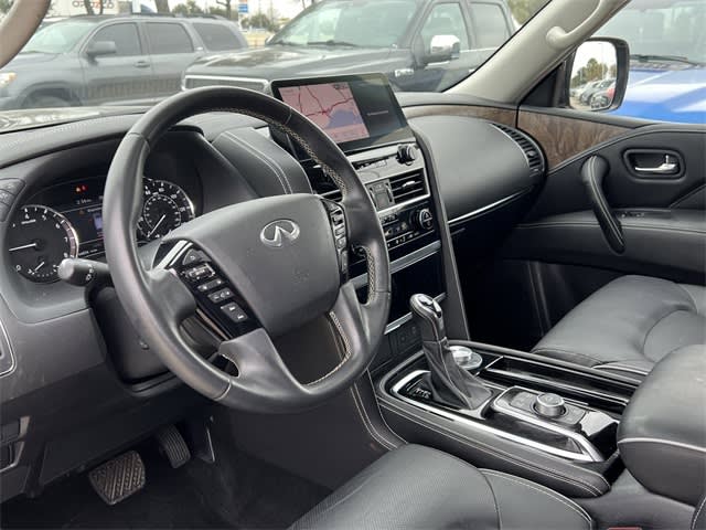 2024 INFINITI QX80 Luxe 2