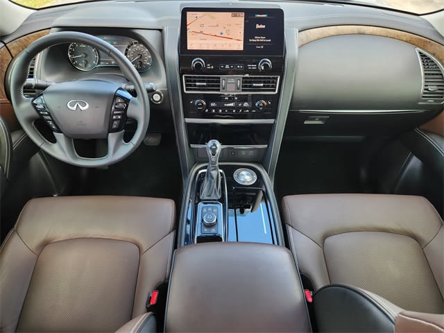 Thumbnail: 2023 INFINITI QX80 - 10