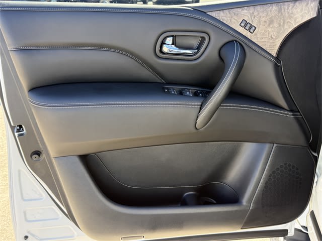 Thumbnail: 2024 INFINITI QX80 - 19