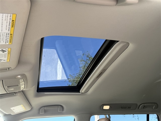 Thumbnail: 2022 INFINITI QX80 - 28