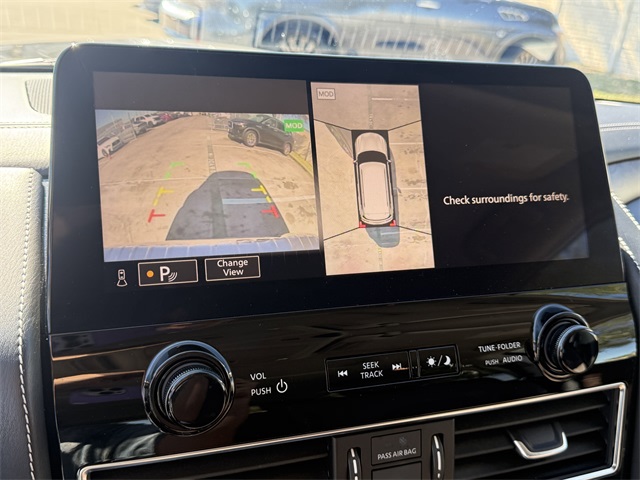 Thumbnail: 2022 INFINITI QX80 - 26