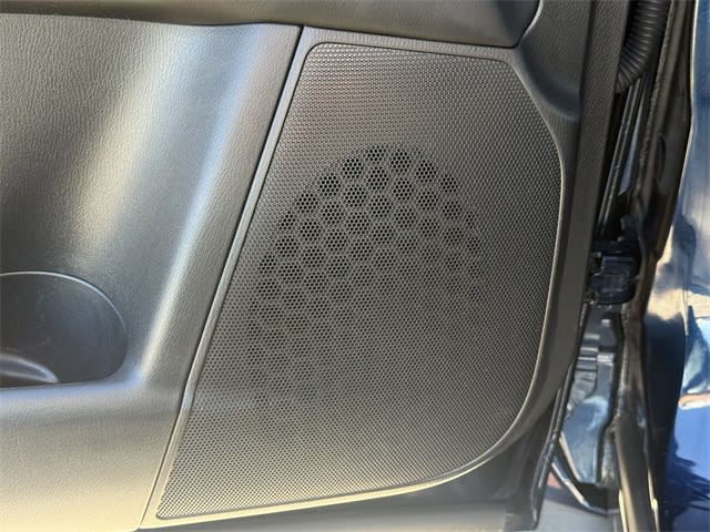 Thumbnail: 2022 INFINITI QX80 - 10