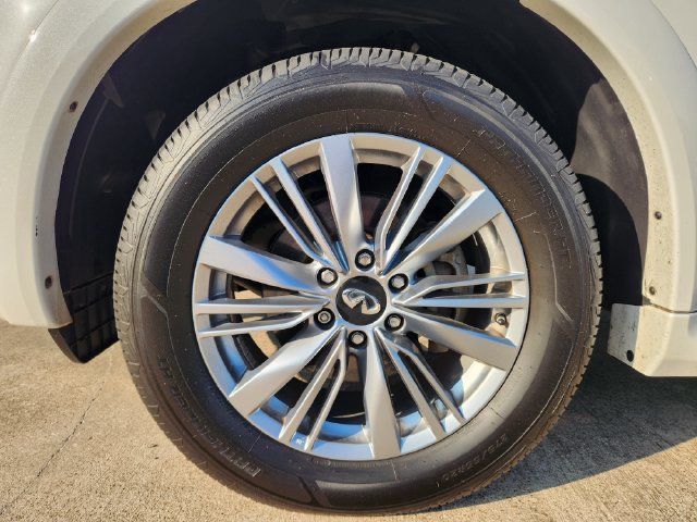 Thumbnail: 2022 INFINITI QX80 - 8