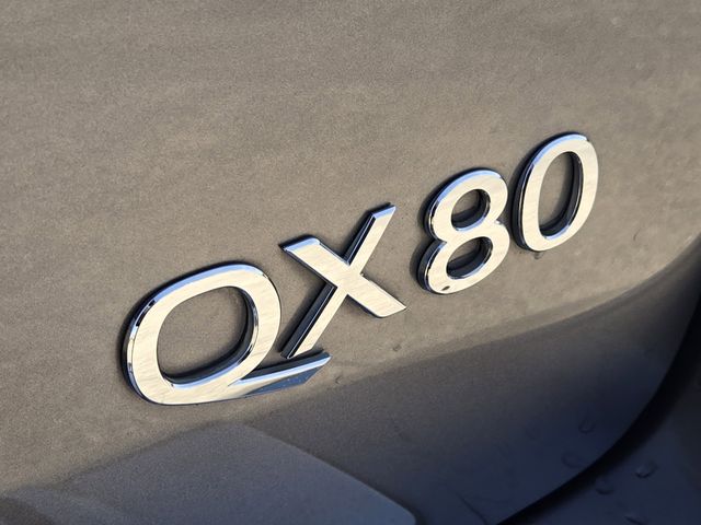 Thumbnail: 2017 INFINITI QX80 - 7