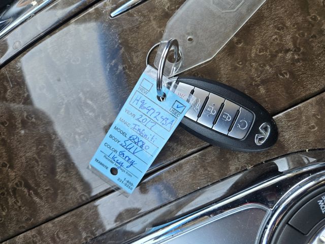 Thumbnail: 2017 INFINITI QX80 - 18