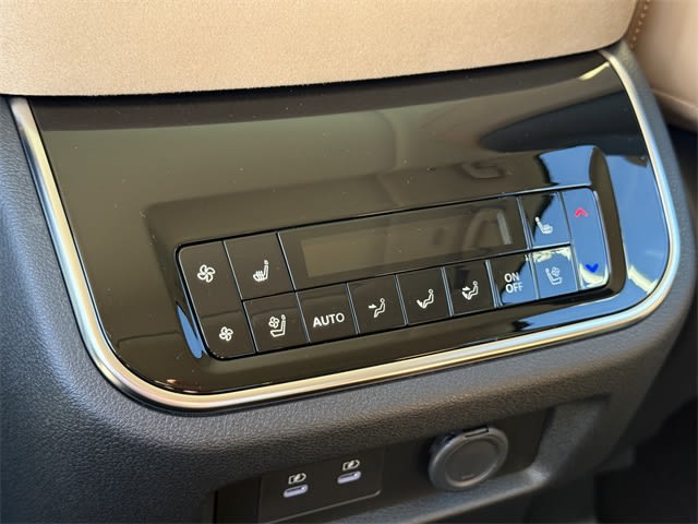 Thumbnail: 2026 INFINITI QX80 - 20