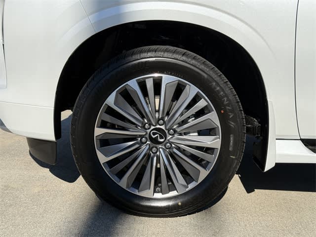 Thumbnail: 2026 INFINITI QX80 - 8