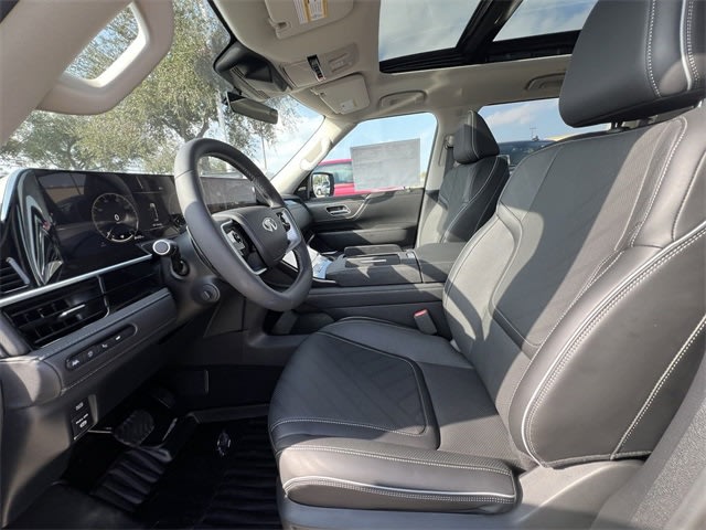 Thumbnail: 2025 INFINITI QX80 - 11
