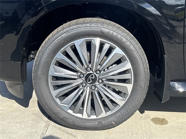 Thumbnail: 2026 INFINITI QX80 - 8