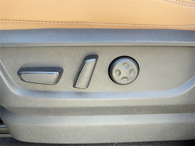 Thumbnail: 2026 INFINITI QX80 - 20