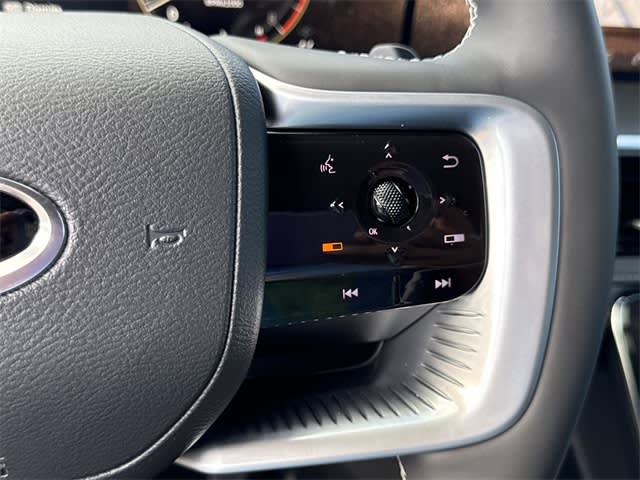 Thumbnail: 2026 INFINITI QX80 - 25