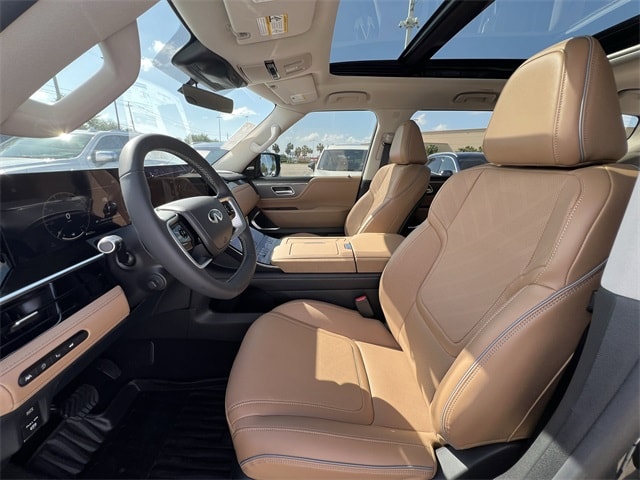 Thumbnail: 2025 INFINITI QX80 - 10