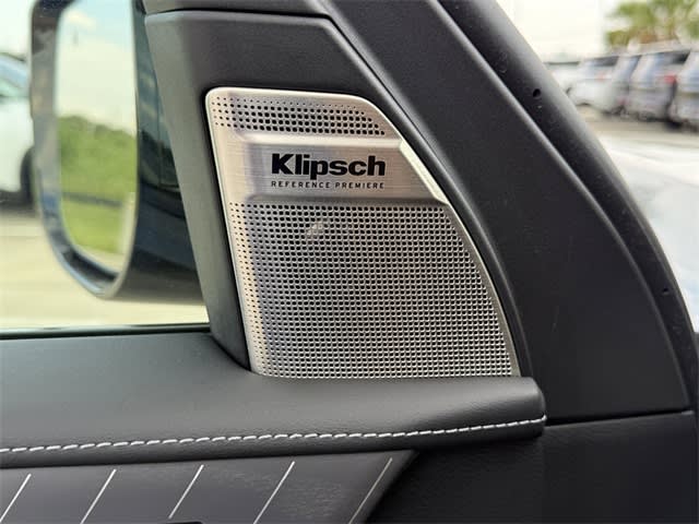 Thumbnail: 2026 INFINITI QX80 - 19